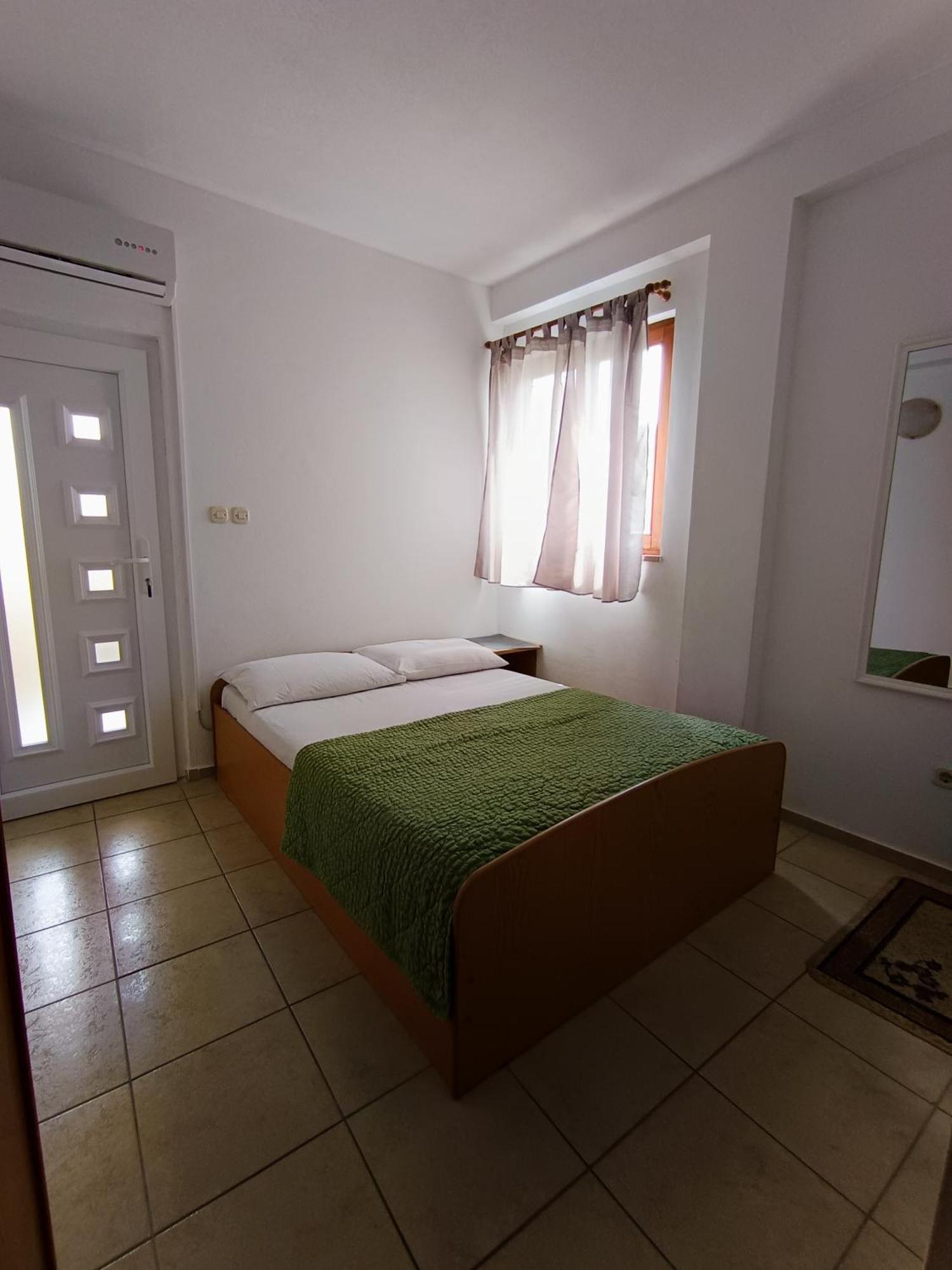 Studio Apartmani Marinella 巴什卡沃达 客房 照片