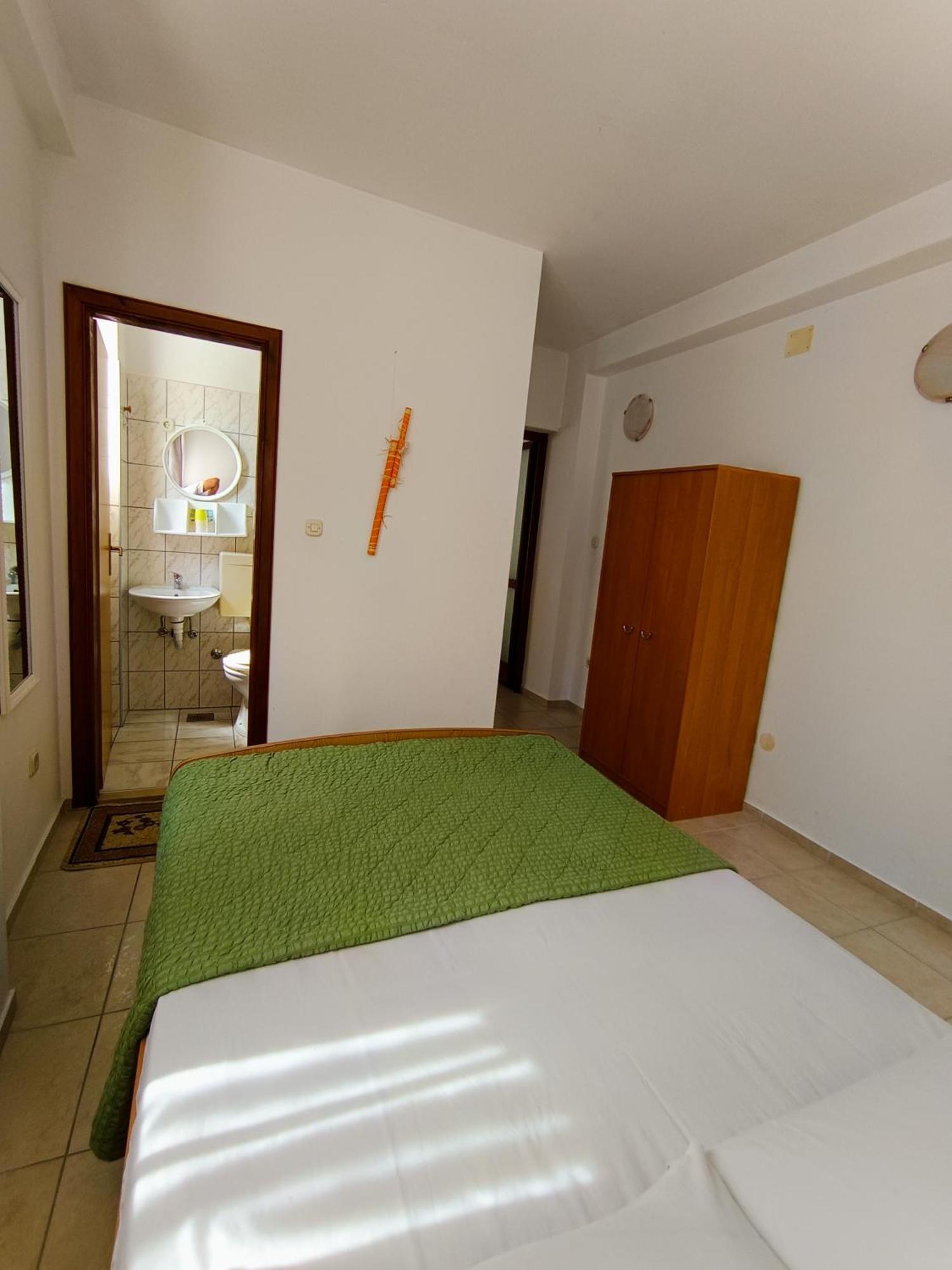 Studio Apartmani Marinella 巴什卡沃达 客房 照片