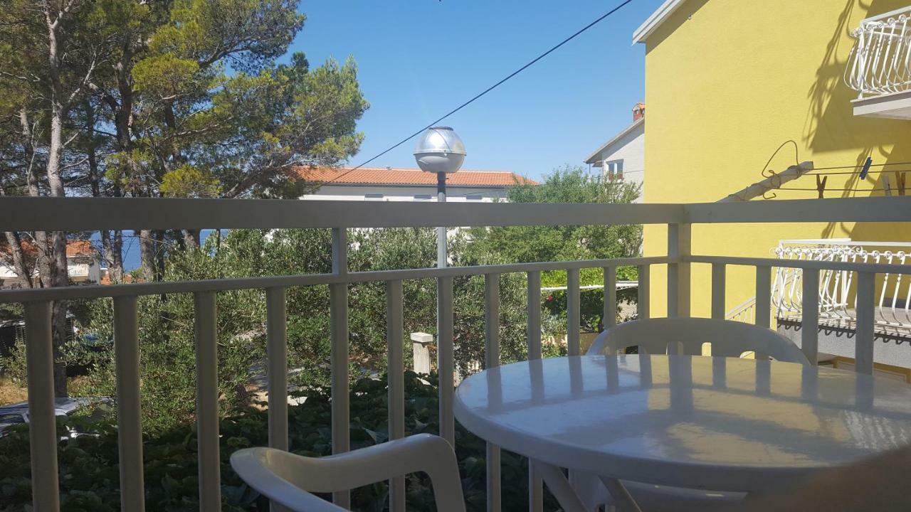 Studio Apartmani Marinella 巴什卡沃达 外观 照片